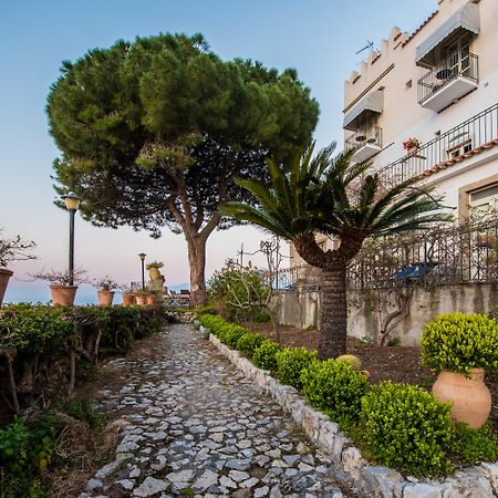 Hotel Bel Soggiorno Таормина Екстериор снимка