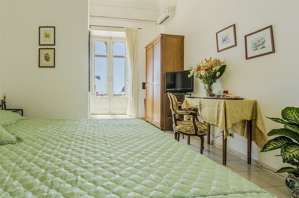 Hotel Bel Soggiorno Таормина Екстериор снимка